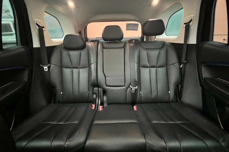 蔚来ES8 2018款 创始版中控内饰7002