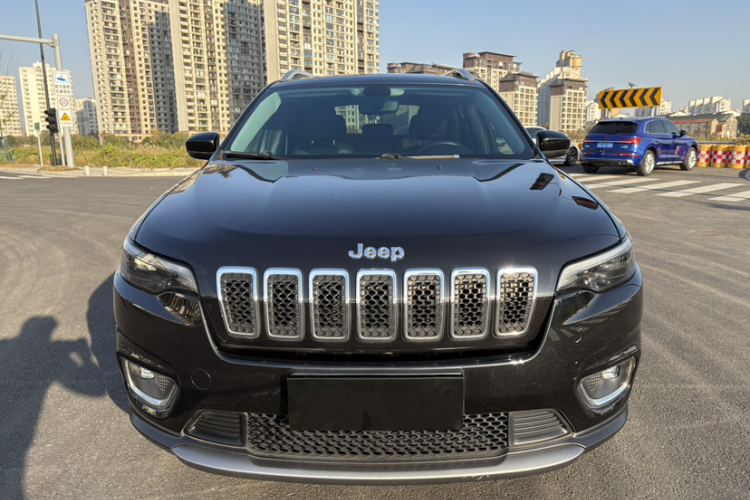 Jeep 自由光 2019款 2.0T 两驱智享版 国V车身外观6002