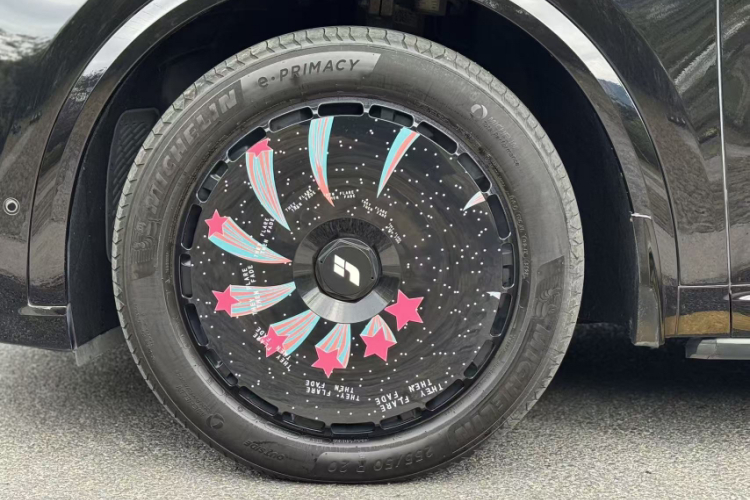 理想汽车 理想L8 2023款 Pro车身外观6005