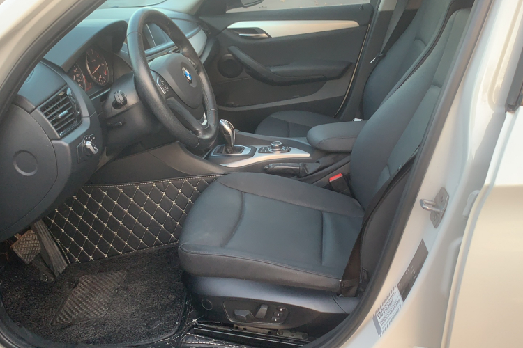 宝马X1 2014款 sDrive18i 领先型中控内饰7001