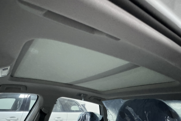 大众 速腾 2025款 改款 300TSI DSG飞越版中控内饰7003