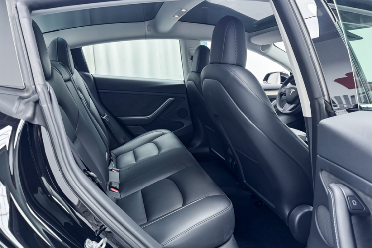 特斯拉 Model 3 2022款 后轮驱动版中控内饰7003