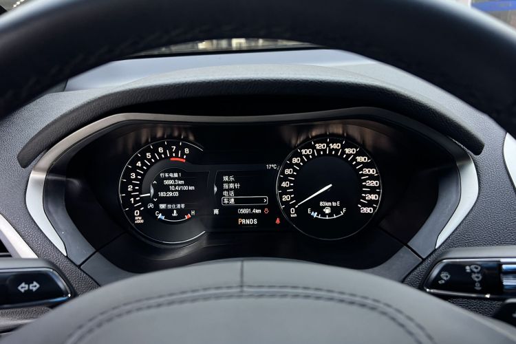 林肯MKZ 2020款 2.0T 尊享版中控内饰15