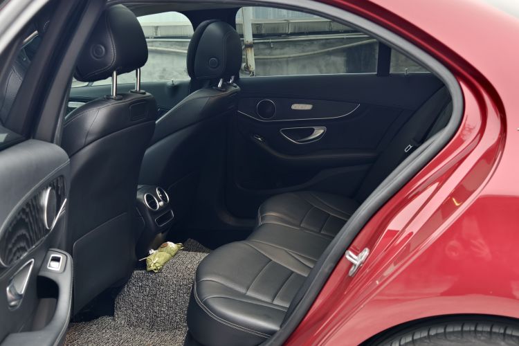 奔驰C级 2019款 C 260 L 运动版中控内饰7002