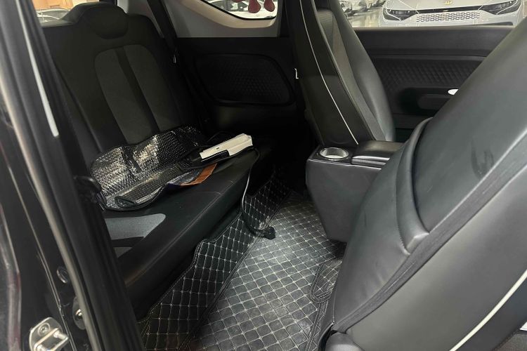 五菱汽车 宏光MINIEV 2022款 GAMEBOY 200km 玩咖款 磷酸铁锂中控内饰7003