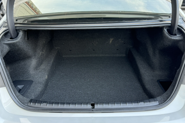 宝马5系 2022款 改款二 525Li M运动套装局部细节23