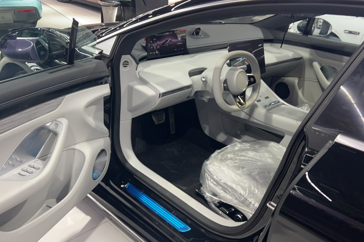 鸿蒙智行 智界S7 2024款 Pro中控内饰7002