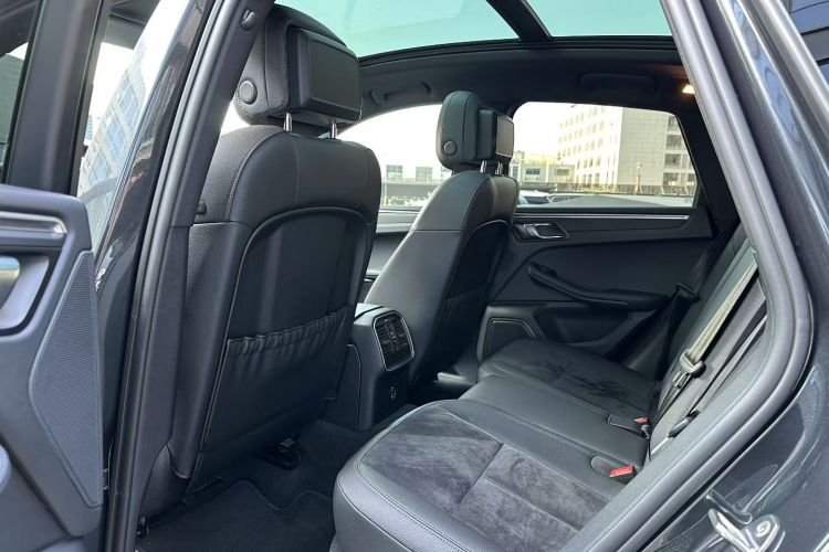 保时捷 2021款 Macan 2.0T中控内饰7004