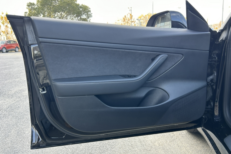 特斯拉 Model 3 2020款 标准续航后驱升级版中控内饰7005