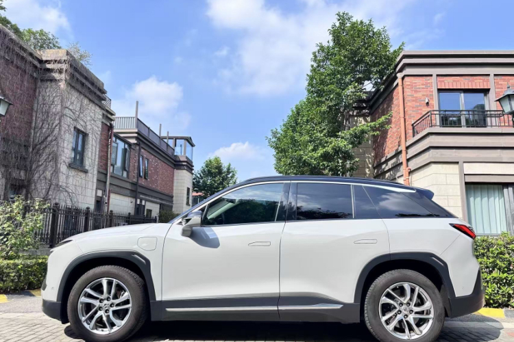 蔚来ES6 2019款 420KM 运动版车身外观6009