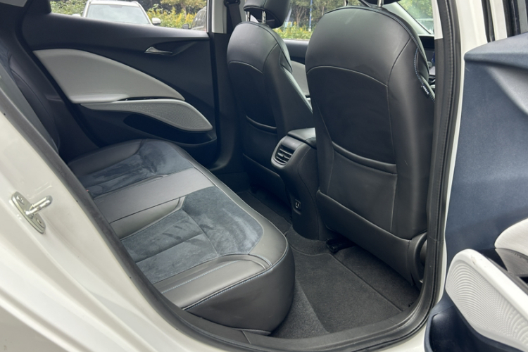 别克 微蓝6 2019款 互联智享型中控内饰7004