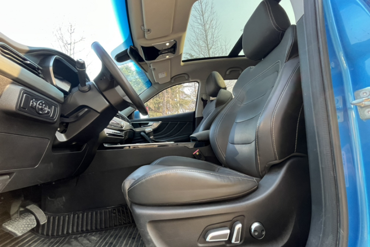 捷途X70S 2019款 1.5T 自动坦途版 国V中控内饰7006