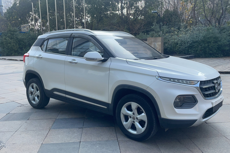 宝骏510 2017款 1.5L 手动时尚型车身外观6002