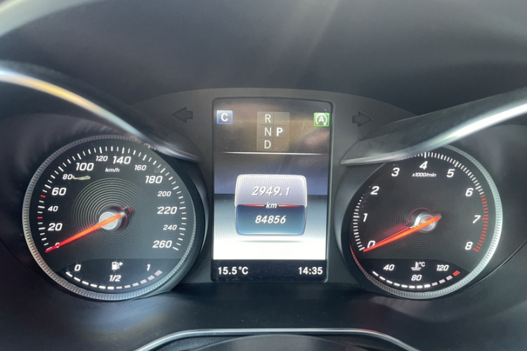 奔驰GLC轿跑  GLC 200 4MATIC 轿跑SUV中控内饰15