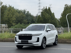 理想汽车 理想ONE 2020款 增程7座版