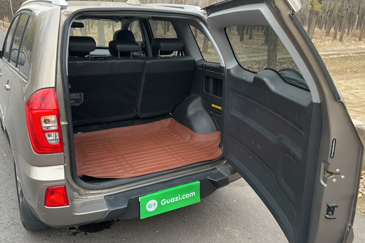 奇瑞 瑞虎3 2016款 1.6L 手动智尚版局部细节23