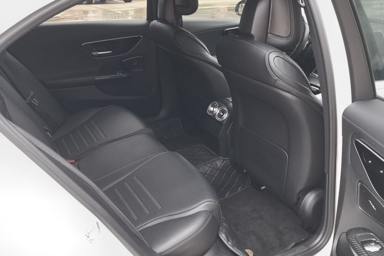 奔驰C级 2022款 改款 C 260 L 运动版中控内饰7007