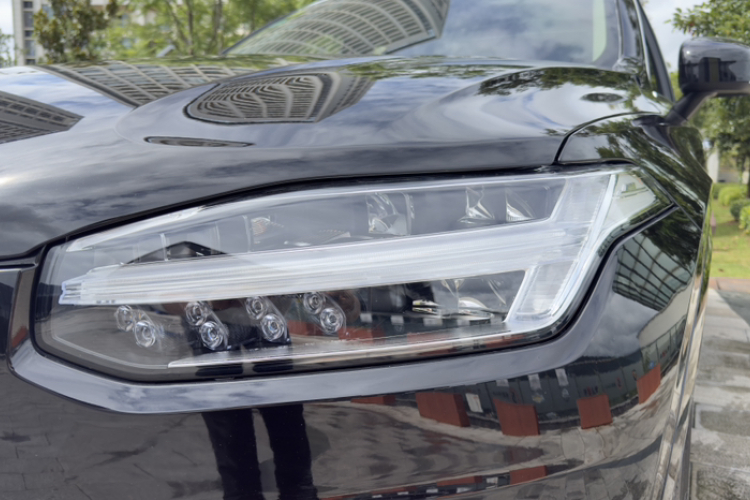 沃尔沃XC90 2018款 T6 智逸版 7座车身外观6015