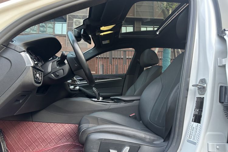 宝马5系 2018款 525Li M运动套装中控内饰7003