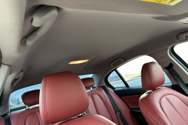 宝马1系 2021款 120i M运动版局部细节22