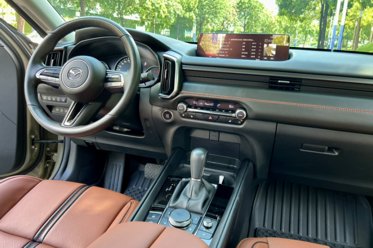 马自达CX-50行也 2023款 2.5L 尊行版中控内饰7011