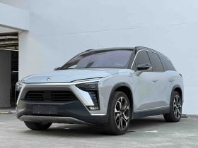 蔚来ES8 2020款 580KM 签名版 六座版