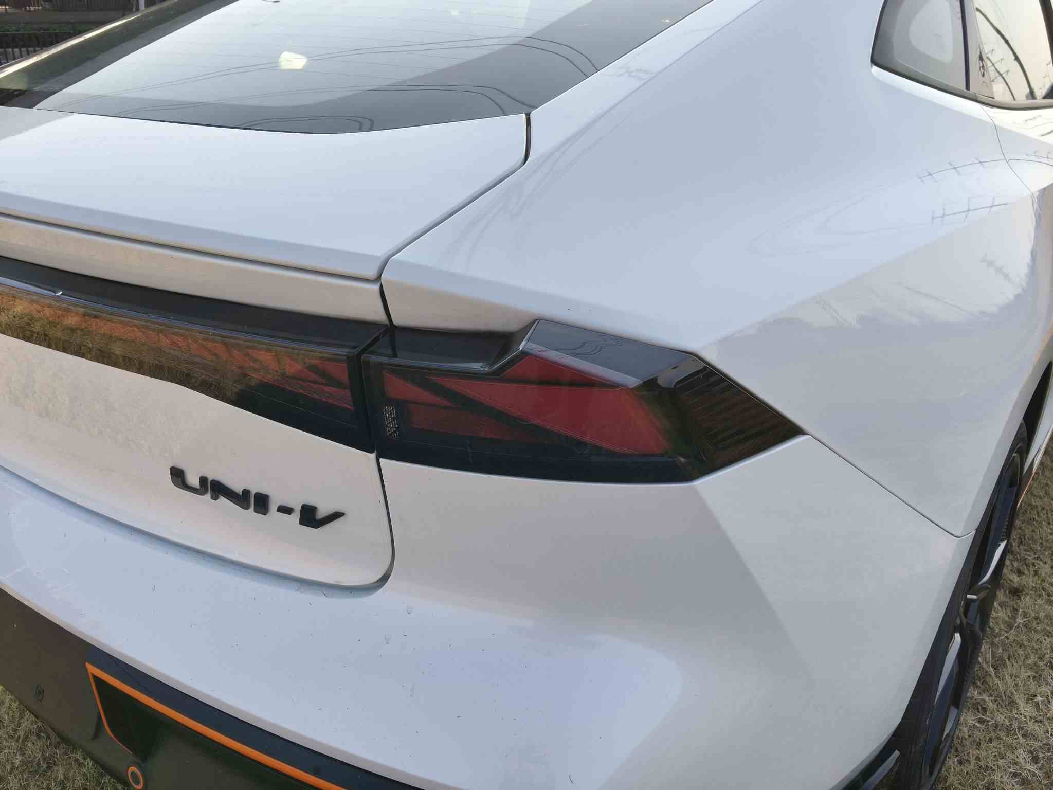 长安UNI-V 2024款 2.0T 高能版(4)