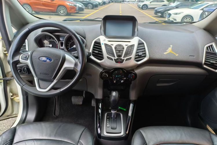 福特 翼搏 2013款 1.5L 自动尊贵型中控内饰7001