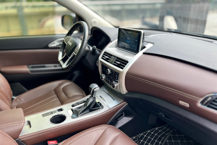 比速汽车 比速T5 2017款 1.5T 自动尊贵型中控内饰7008