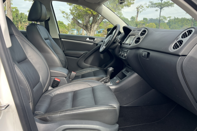 大众 途观 2016款 300TSI 自动两驱豪华版中控内饰7008