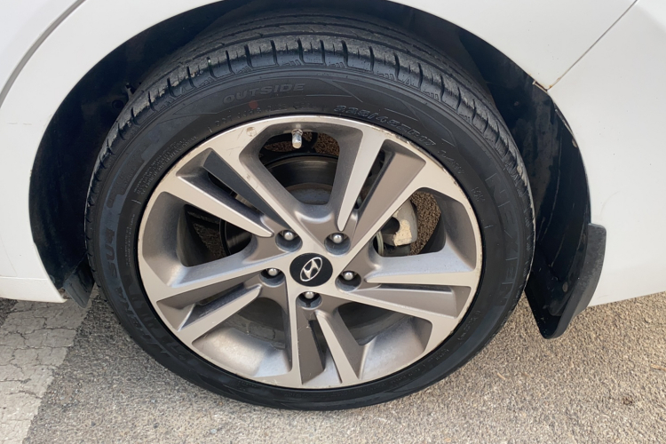 现代 领动 2016款 1.6L 自动智炫·精英型车身外观6007