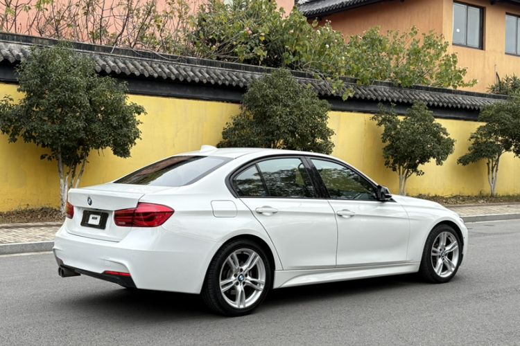 宝马3系 2018款 320i M运动套装车身外观6001