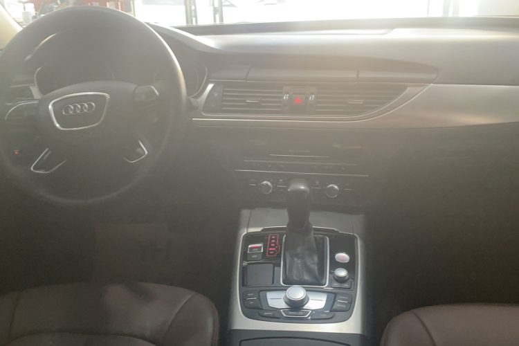 奥迪A6L 2016款 30 FSI 技术型中控内饰7003