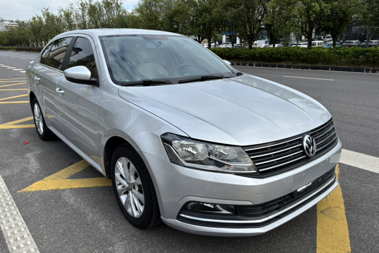 大众 朗逸 2015款 230TSI DSG舒适版车身外观6004
