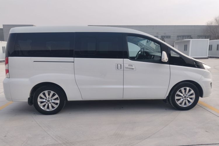 江汽集团 瑞风M5 2017款 2.0T 汽油双离合商务版车身外观6002