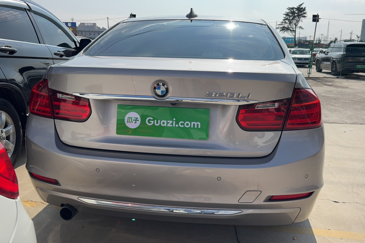 宝马3系 2015款 320Li 豪华设计套装车身外观6005