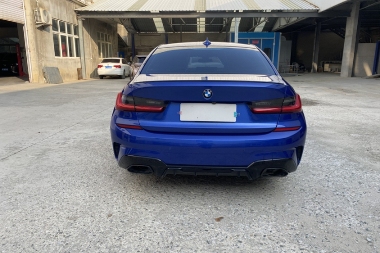 宝马3系 2020款 改款 325Li M运动曜夜套装车身外观6004