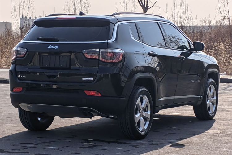 Jeep 指南者 2017款 200T 自动家享四驱版车身外观6004