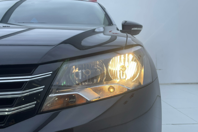 大众 帕萨特 2013款 1.8TSI DSG政府采购版局部细节36