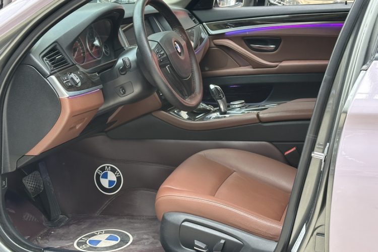 宝马5系 2014款 525Li 领先型中控内饰7003