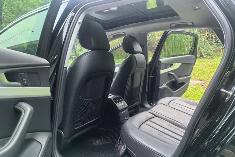 奥迪A4L 2019款 40 TFSI 时尚型 国VI局部细节9005