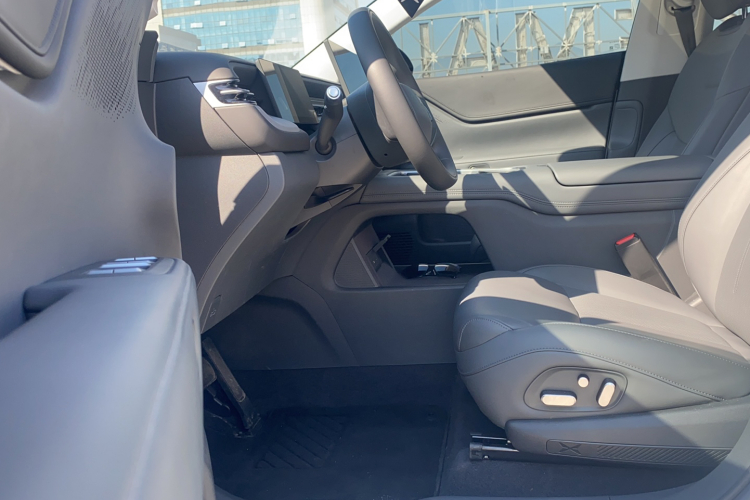 小鹏G6 2025款 625 长续航 Max 旗舰版中控内饰7001