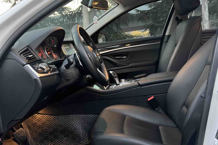 宝马5系 2014款 520Li 典雅型中控内饰7003