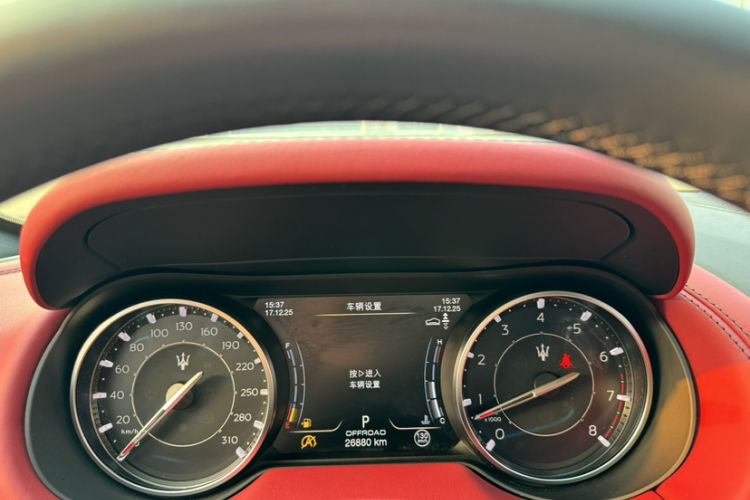 玛莎拉蒂 Levante 2023款 3.0T Modena中控内饰15