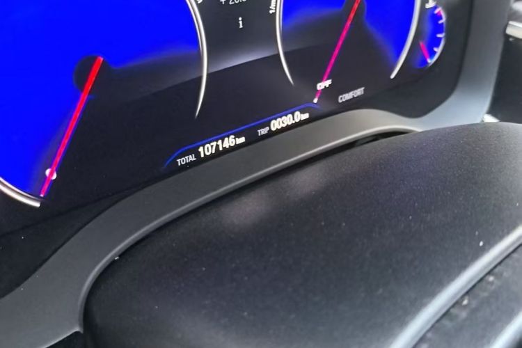 宝马5系 2019款 530Li 领先型 豪华套装中控内饰15