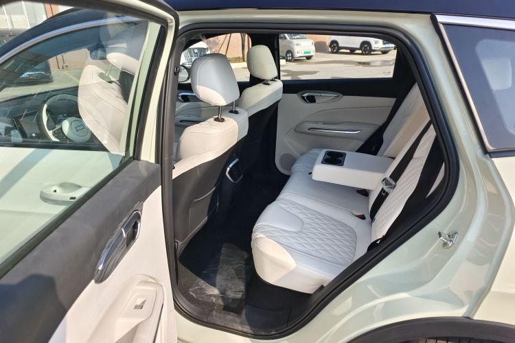 奔腾 悦意07 2025款 150km 心悦版中控内饰7002