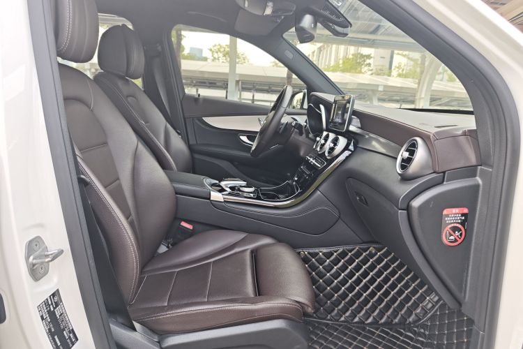 奔驰GLC 2019款 GLC 200 L 4MATIC局部细节41