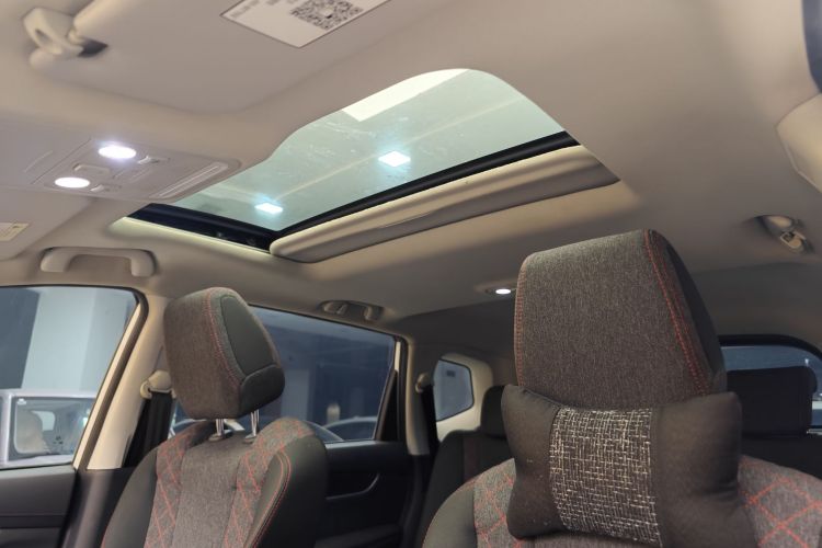 东风风行 风行T5 2020款 1.6L 手动舒适型 国VI中控内饰7001