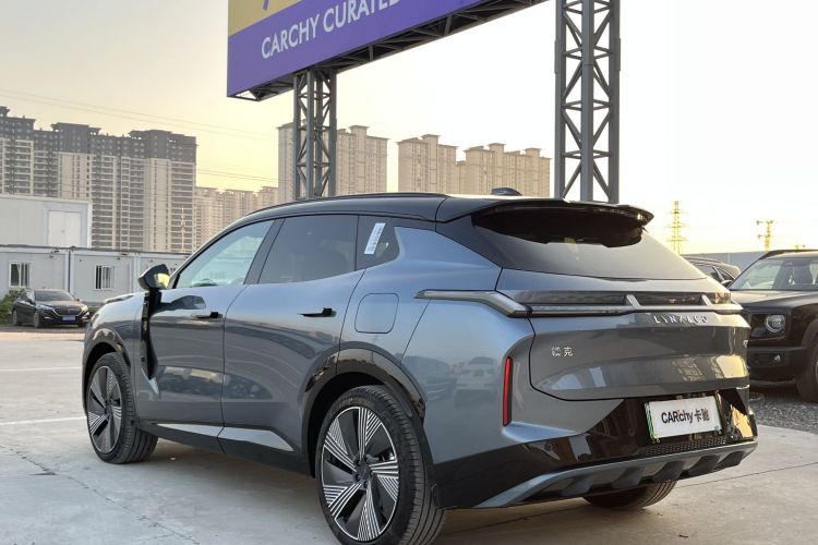 领克08 EM-P 2025款 245km 超长续航Halo车身外观6003