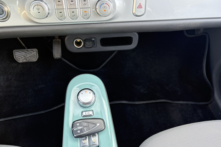 长安启源 长安Lumin 2022款 210km 香甜款中控内饰7003